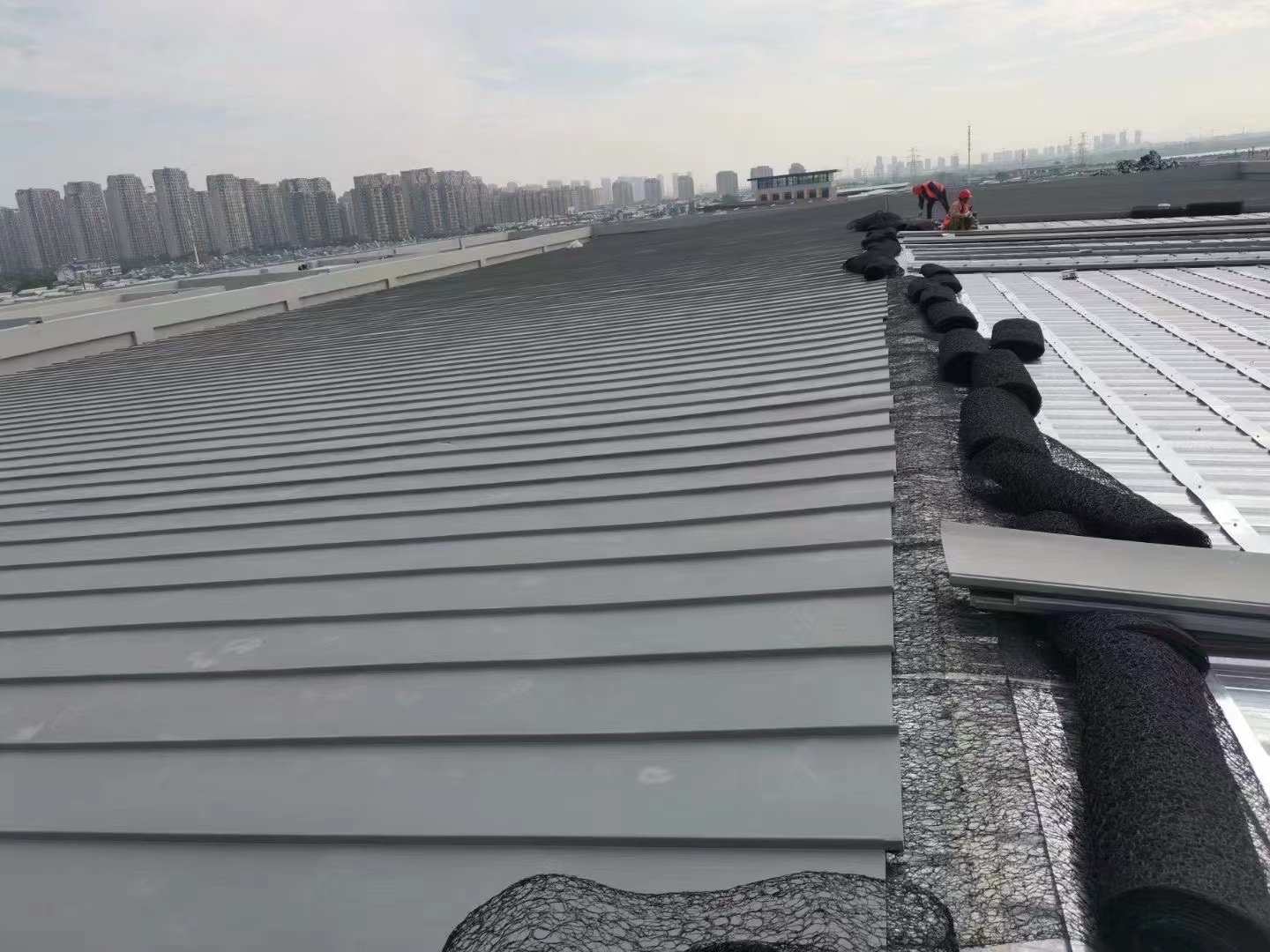  铝镁锰板的优缺点